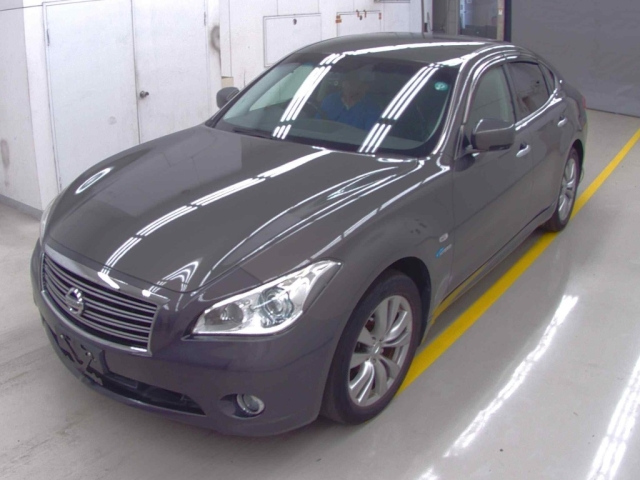 NISSAN FUGA 2012