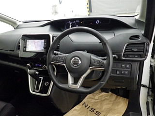 NISSAN SERENA 2017