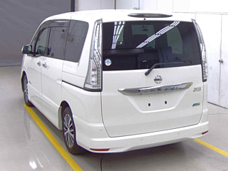 NISSAN SERENA 2015