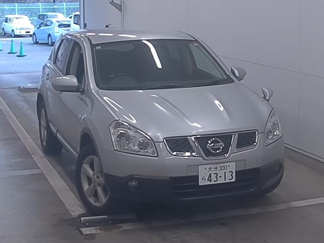 NISSAN DUALIS 2011