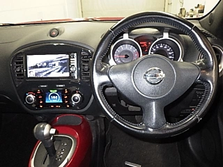 NISSAN JUKE 2011