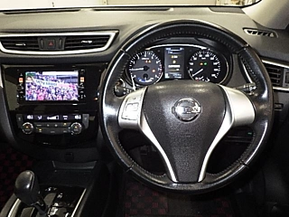 NISSAN X-TRAIL 2015