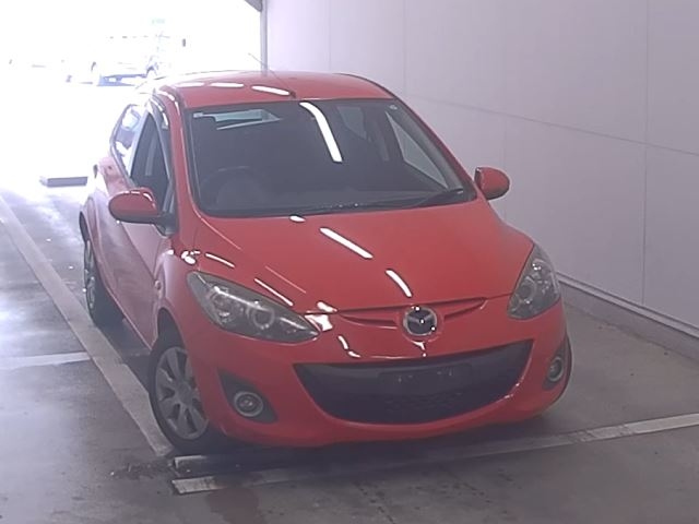 MAZDA DEMIO 2013