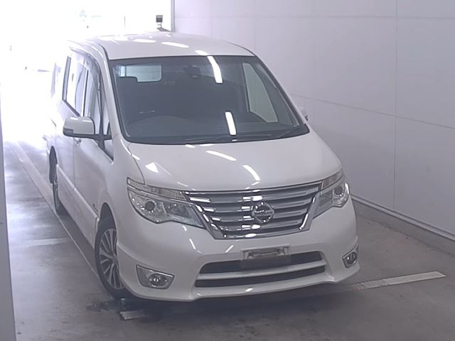 NISSAN SERENA 2015