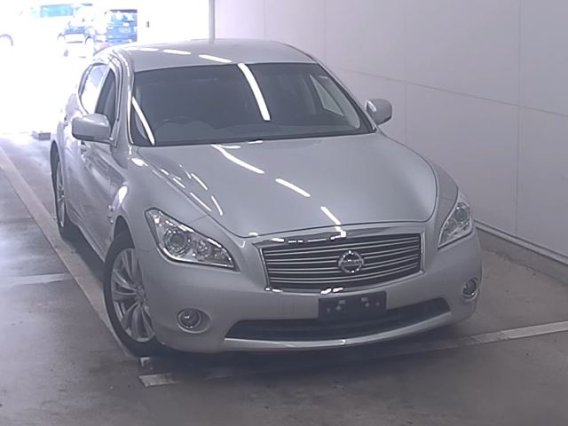NISSAN FUGA 2014
