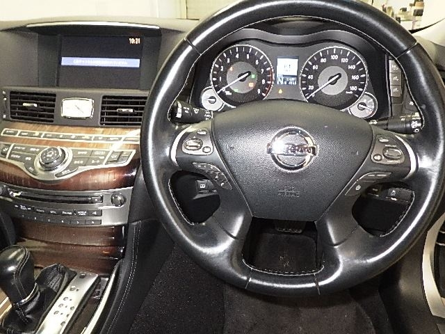 NISSAN FUGA 2014