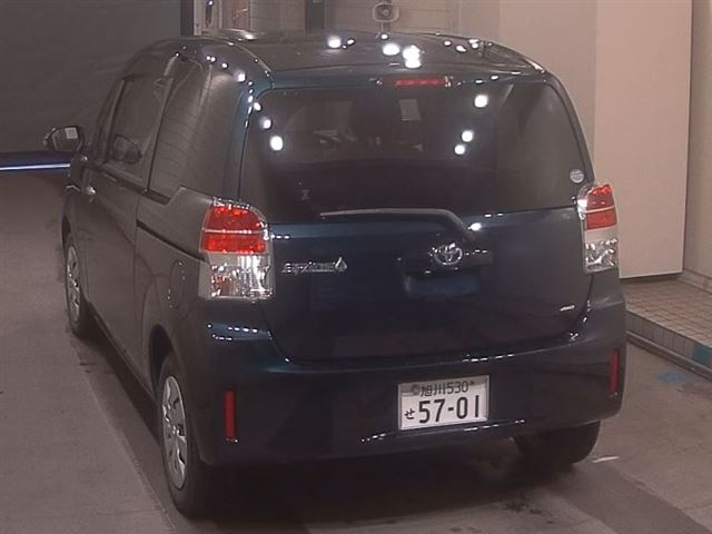 TOYOTA SPADE 2019
