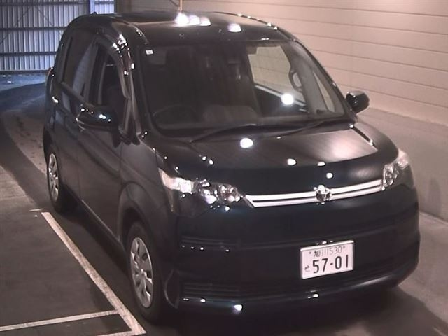 TOYOTA SPADE 2019
