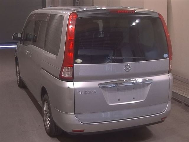NISSAN SERENA 2010