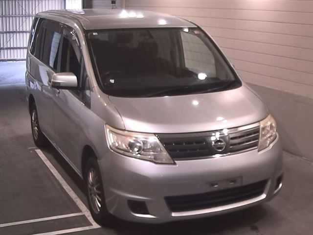 NISSAN SERENA 2010