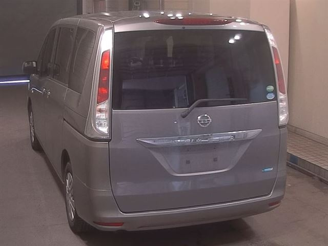 NISSAN SERENA 2012