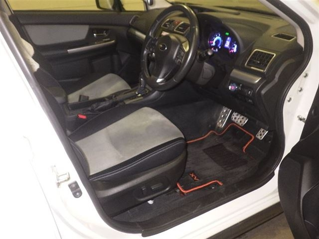 SUBARU XV 2015