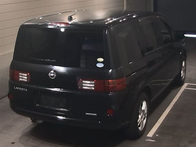 NISSAN LAFESTA 2010