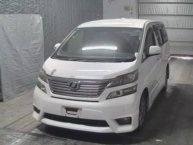 TOYOTA VELLFIRE 2010