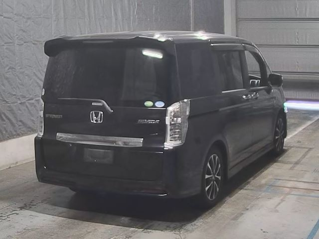 HONDA STEP WAGON 2012