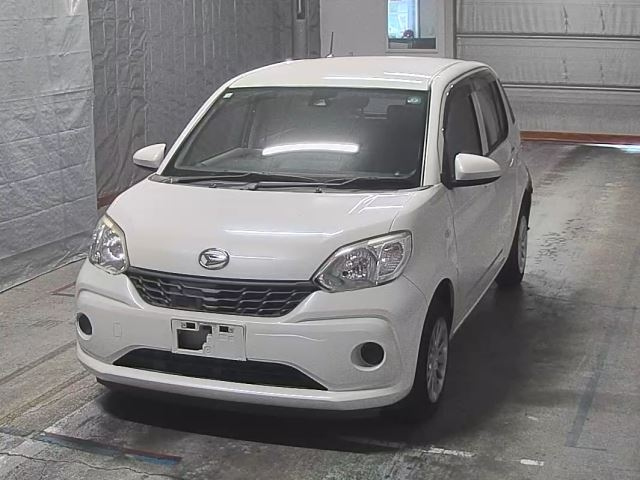 DAIHATSU BOON 2016
