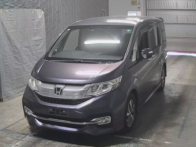 HONDA STEP WAGON 2016