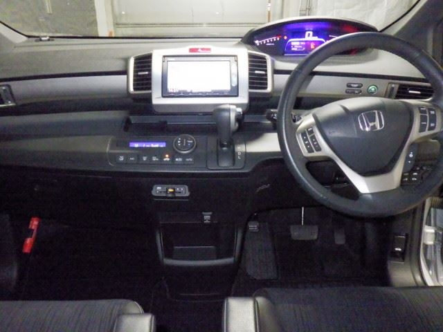 HONDA FREED 2014