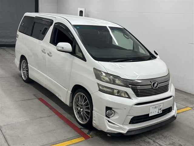TOYOTA VELLFIRE 2012