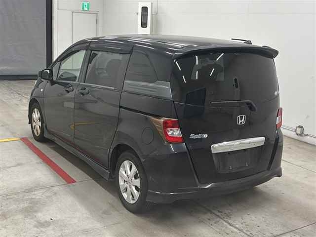 HONDA FREED 2010