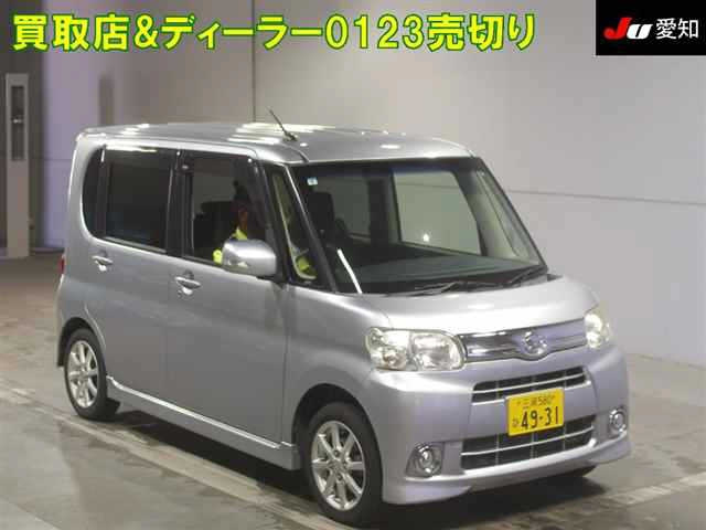 DAIHATSU TANTO 2013