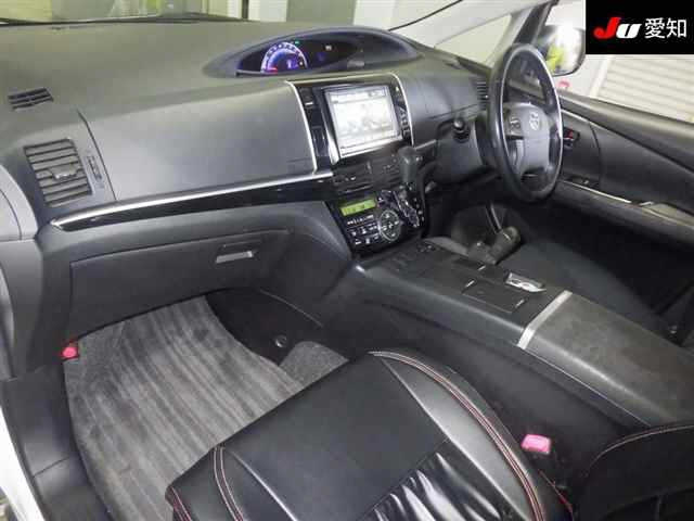 TOYOTA ESTIMA HYBRID 2013