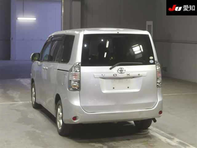 TOYOTA VOXY 2008