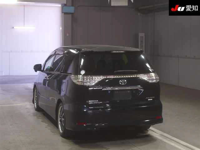 TOYOTA ESTIMA 2010
