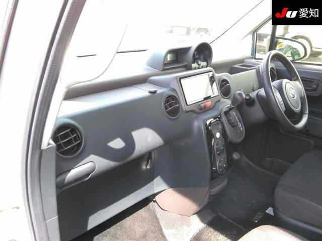 TOYOTA SPADE 2015