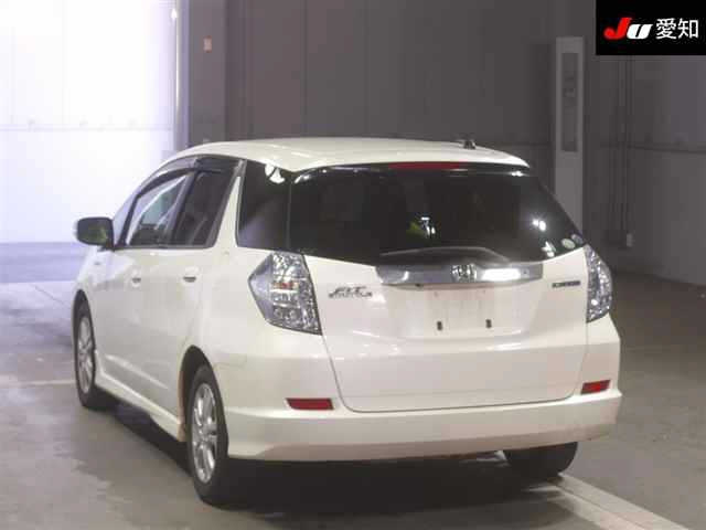 HONDA FIT SHUTTLE 2013