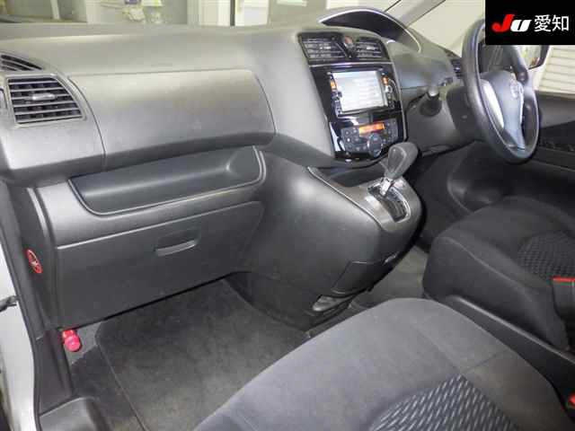 NISSAN SERENA 2015