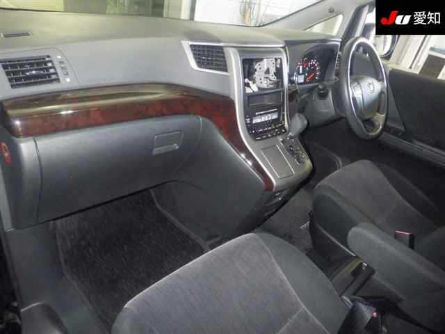 TOYOTA ALPHARD 2014