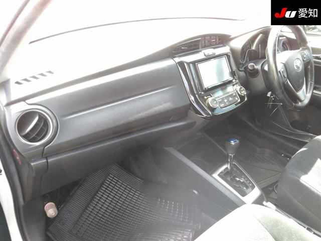TOYOTA COROLLA AXIO 2013