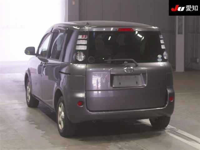TOYOTA SIENTA 2009