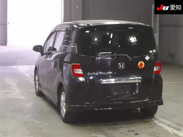 HONDA FREED 2011