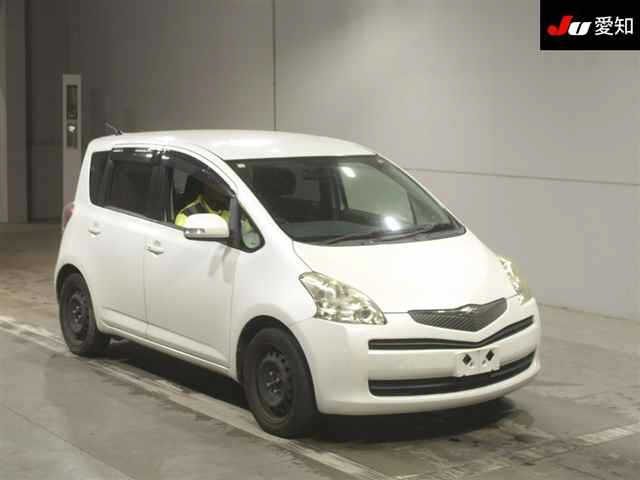 TOYOTA RACTIS 2010