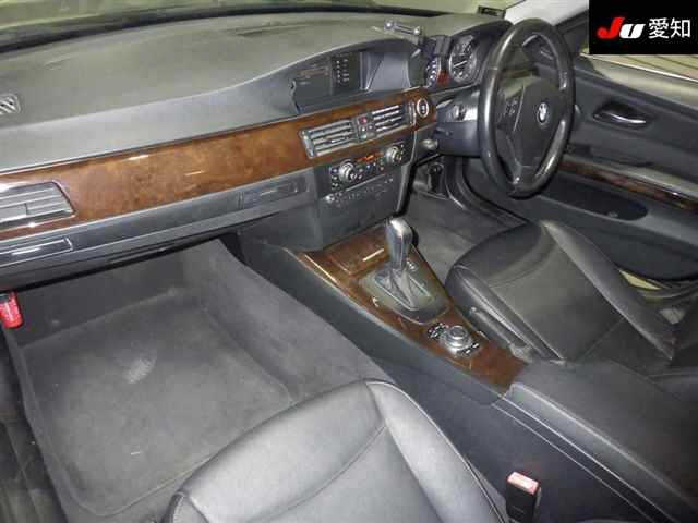 BMW 3 SERIES 2010