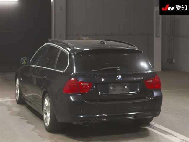 BMW 3 SERIES 2010