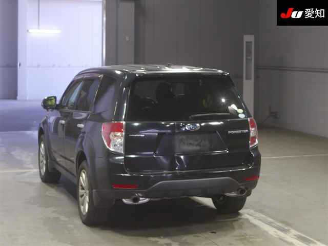 SUBARU FORESTER 2010