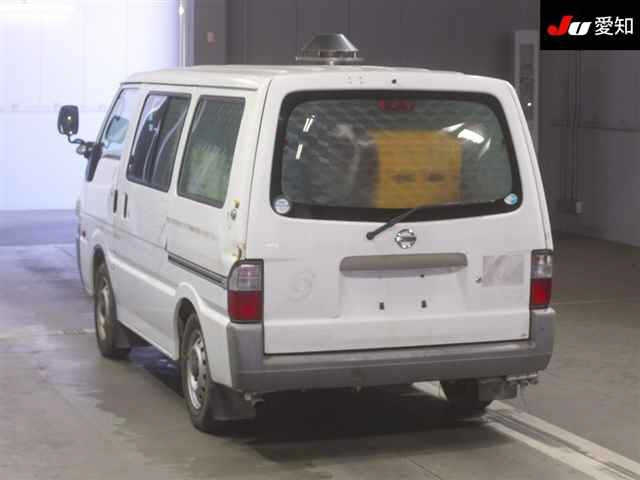 MAZDA BONGO VAN 2010