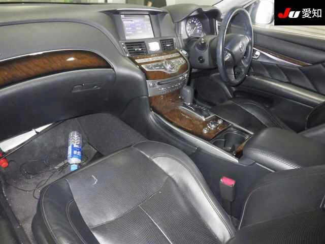 NISSAN FUGA 2011