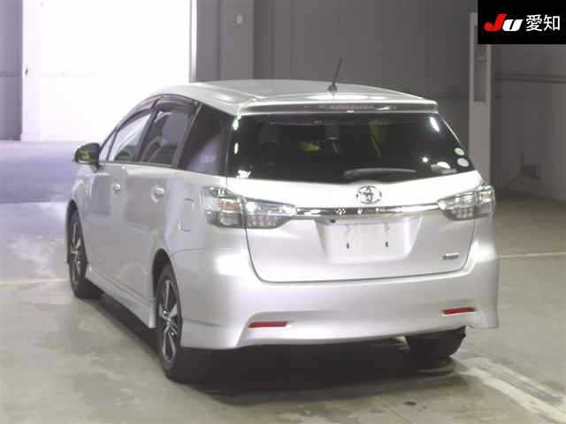 TOYOTA WISH 2012