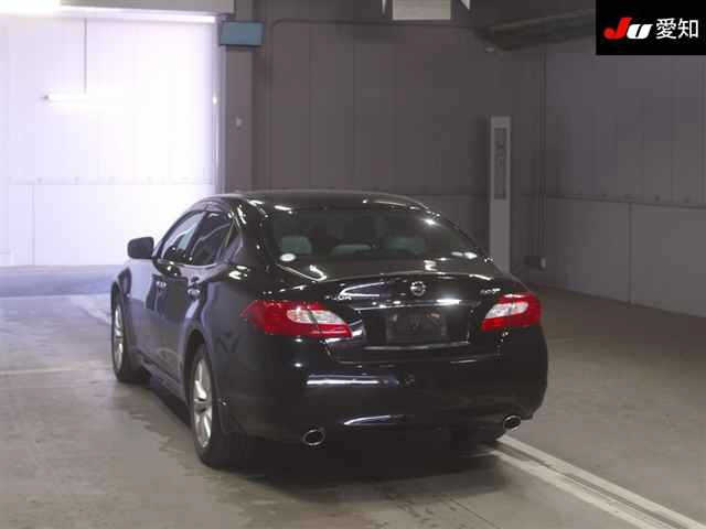 NISSAN FUGA 2011