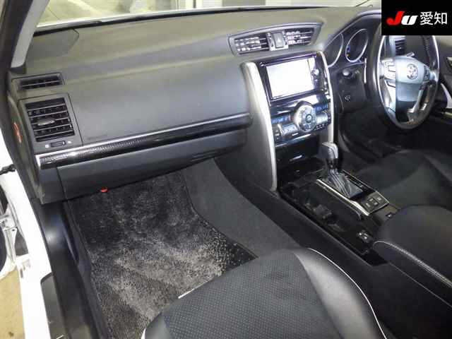 TOYOTA MARK X 2016