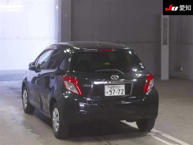 TOYOTA VITZ 2013