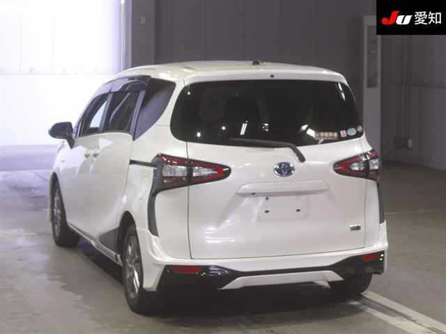 TOYOTA SIENTA 2016