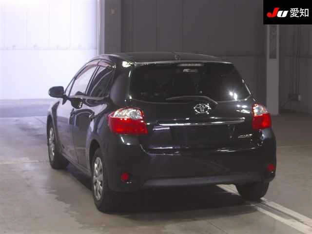 TOYOTA AURIS 2010