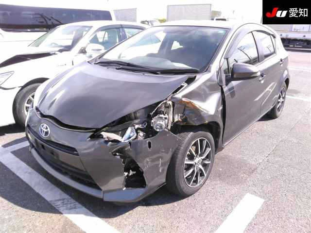 TOYOTA AQUA 2013