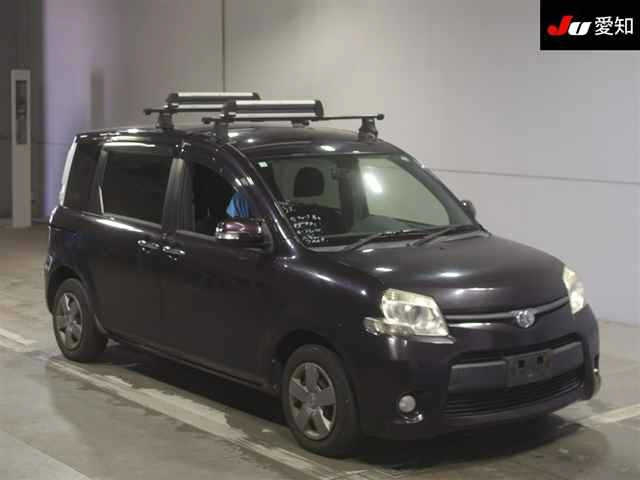 TOYOTA SIENTA 2012