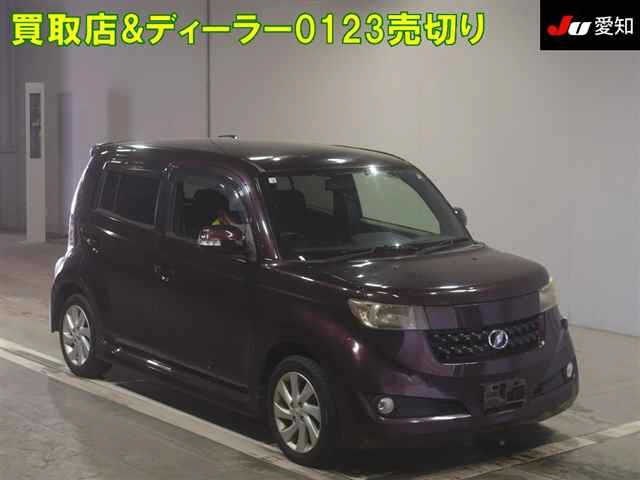 TOYOTA BB 2011
